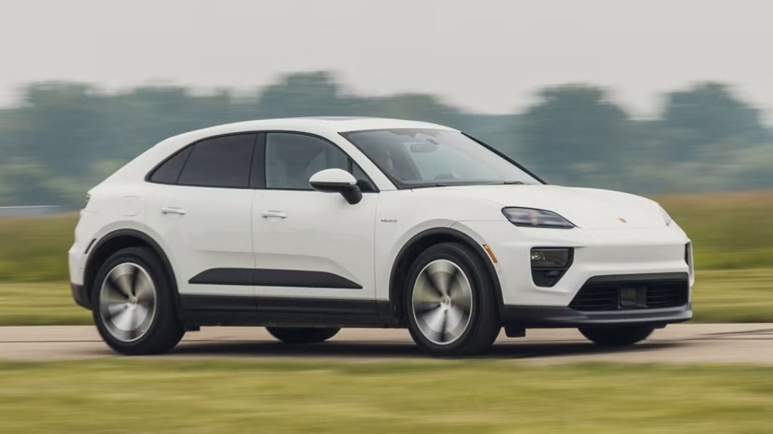 Porsche Macan Electric 2026: tecnologia, guida e tanto divertimento
