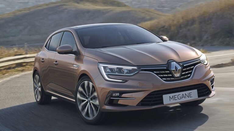 Restyling Renault Megane: batterie LFP per prezzi più bassi