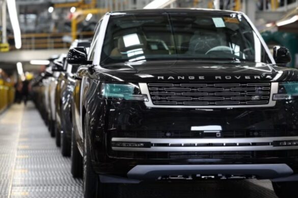 Jaguar Land Rover sotto assedio: attacco hacker blocca fabbriche nel mondo