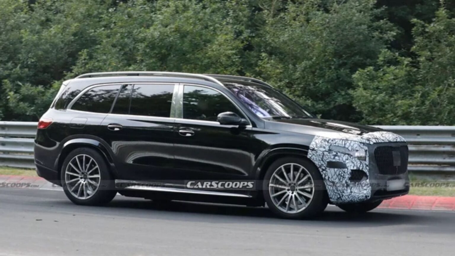 Mercedes-Maybach GLS 600: il lusso assoluto si rinnova con stile