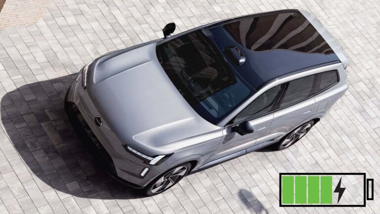 Volvo EX90 2026: ricarica lampo e nuove tecnologie