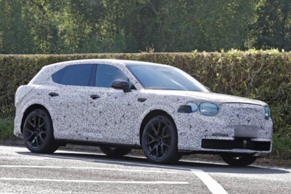 Bentley elettrica: le prime immagini svelano il futuro modello di lusso