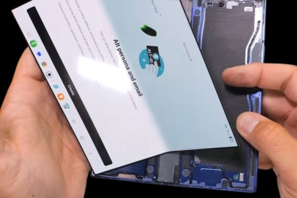 Galaxy Z Fold7: rimosso il display pieghevole durante il teardown