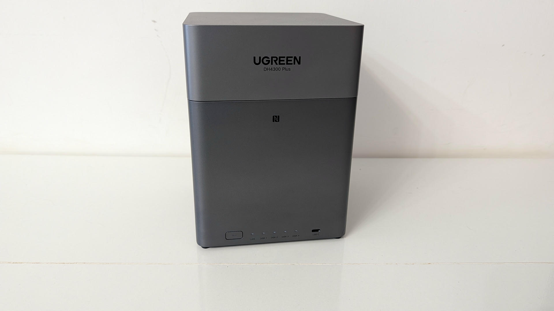 PXL UGREEN NASync DH Plus PXL UGREEN NASync DH Plus