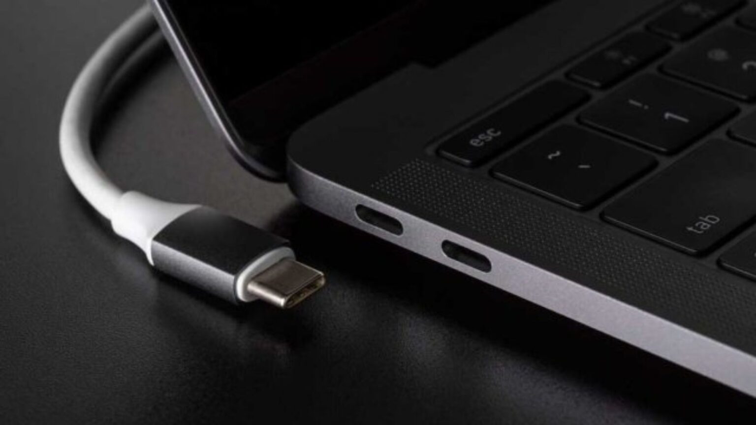 USB-C, addio problemi: arrivano nuove regole da Microsoft per i produttori