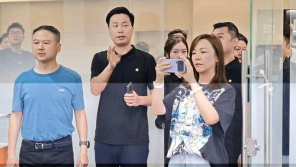 Xiaomi 16 Pro Max: il design richiama iPhone 17 Pro ma con una marcia in più