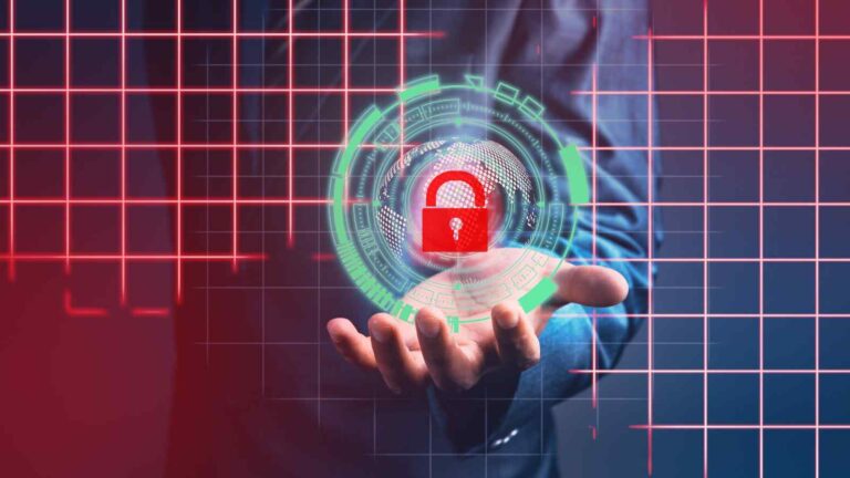 CrowdStrike presenta Falcon, piattaforma per proteggere l’AI su cloud, PC e applicazioni, con alleanze strategiche globali.