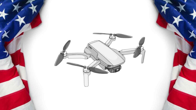 Un drone tascabile della Texas A\&M si auto-stabilizza al lancio grazie a un algoritmo che regola i motori in tempo reale.