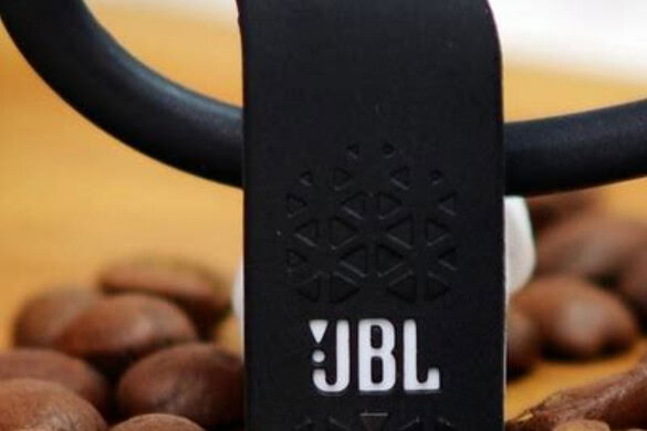 JBL Grip è arrivato, ideato per muoversi e progettato per stupire