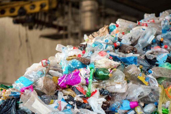 Gli scienziati semplificano il riciclo della plastica mista