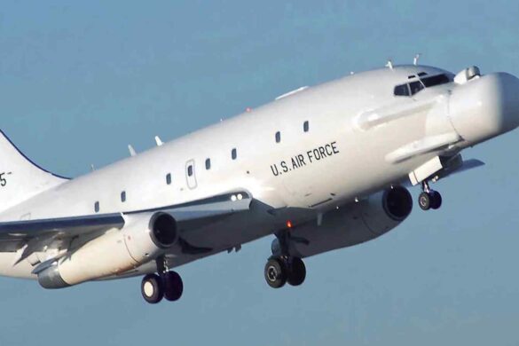 RAT55 sorvola l’Area 51: il Boeing-spia torna a stupire