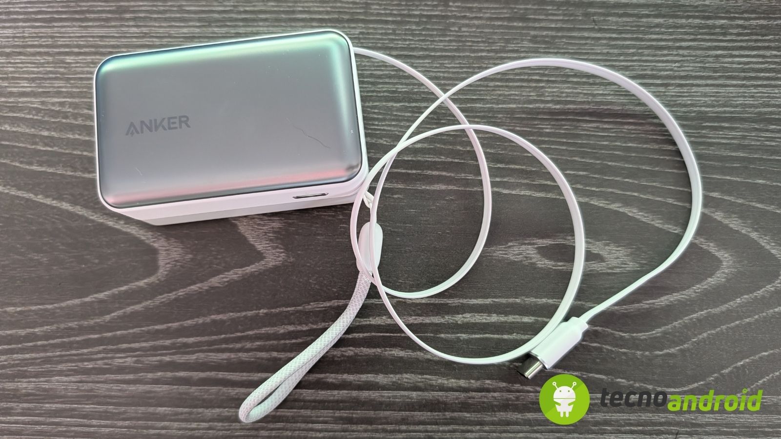 Anker Nano Power Bank 10K: potenza compatta e super affidabile | RECENSIONE