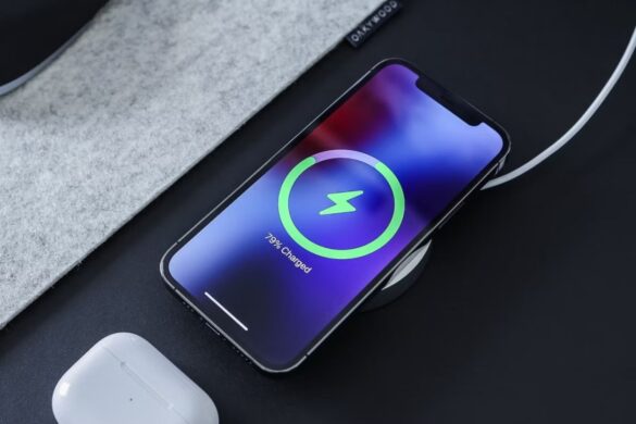 Apple interviene in Francia: i caricatori MagSafe ora presentano un anello in silicone per evitare segni sugli iPhone