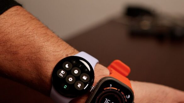 Confronto Apple Watch Ultra 3 vs Google Pixel 4 Confronto Apple Watch Ultra 3 vs Google Pixel 4