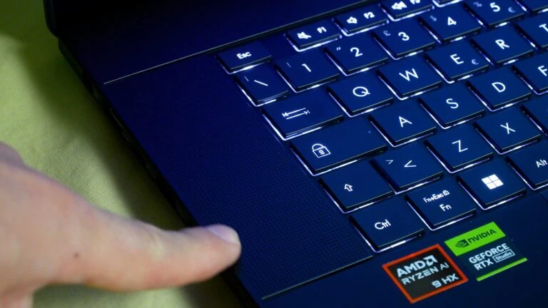 ASUS ProArt P () ASUS ProArt P ()