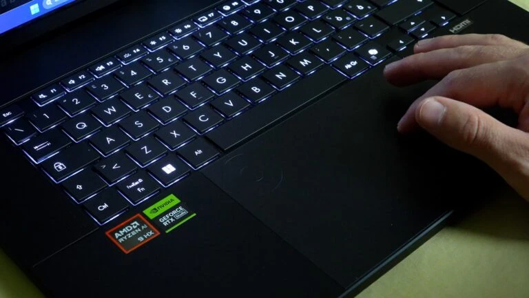 ASUS ProArt P () ASUS ProArt P ()