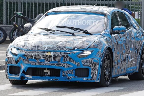 Ferrari elettrica: il sogno si accende tra mistero e potenza