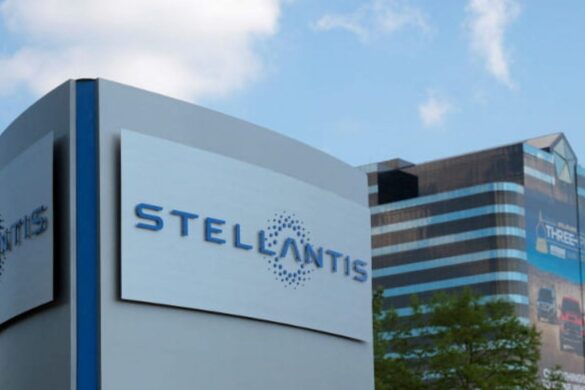 Stellantis, tempesta in arrivo: il nuovo piano slitta ancora