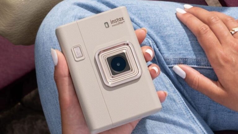 Fujifilm instax mini LiPlay