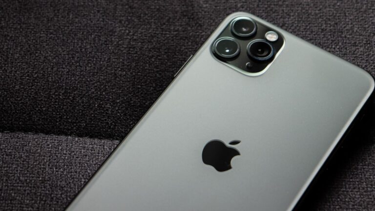 Apple iPhone 18
