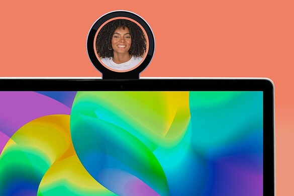 Napster View: la webcam da 99 dollari che promette chat con l’AI e gemelli virtuali