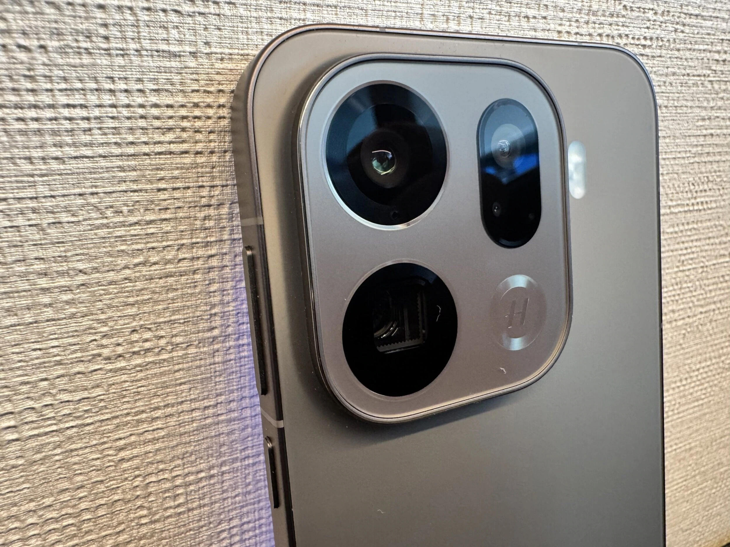 Oppo Find X Pro () Oppo Find X Pro ()