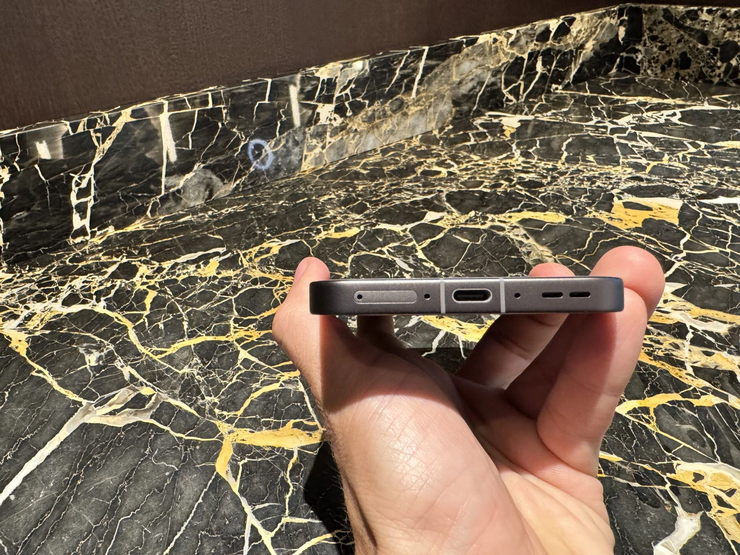 Oppo Find X Pro () Oppo Find X Pro ()