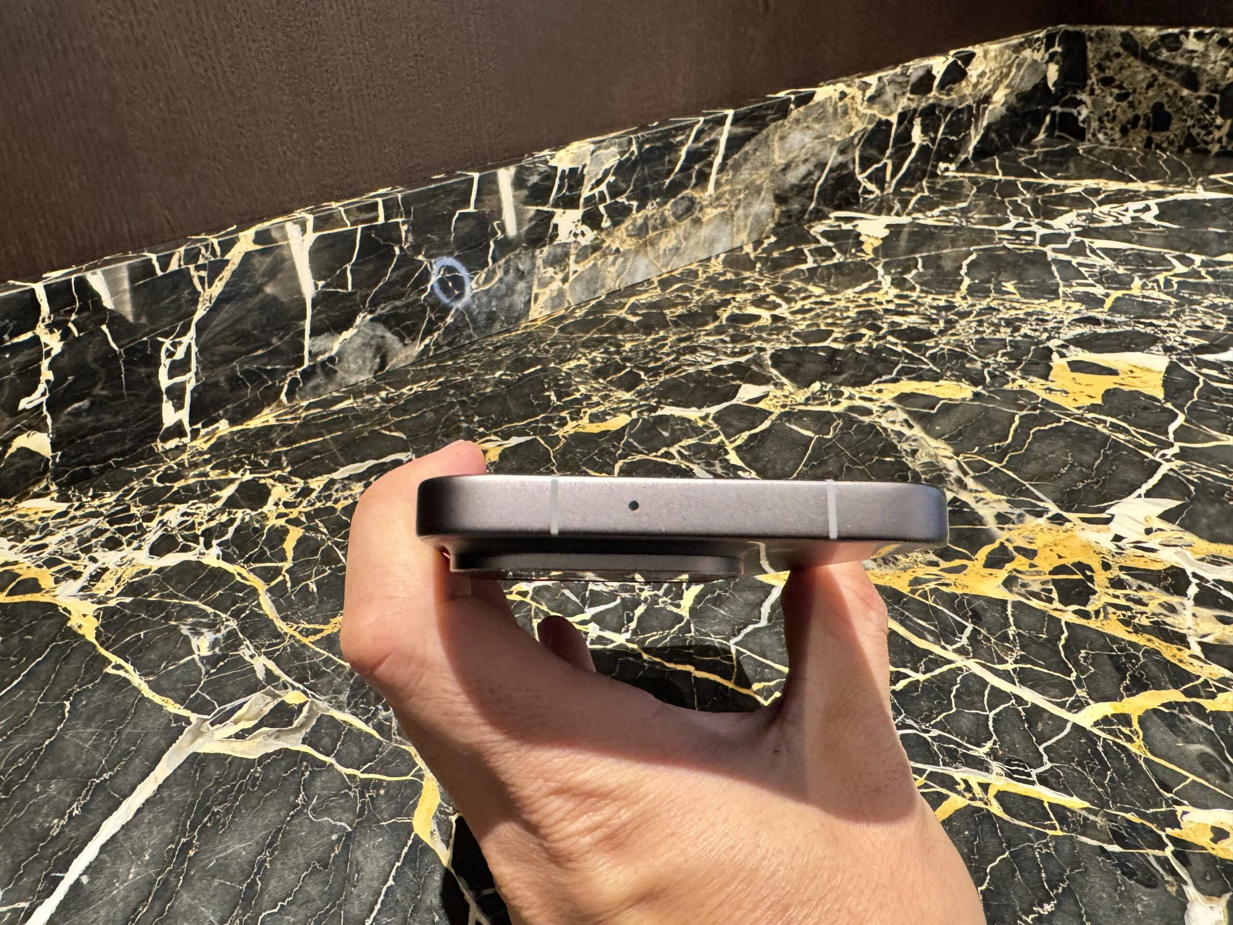 Oppo Find X Pro () Oppo Find X Pro ()