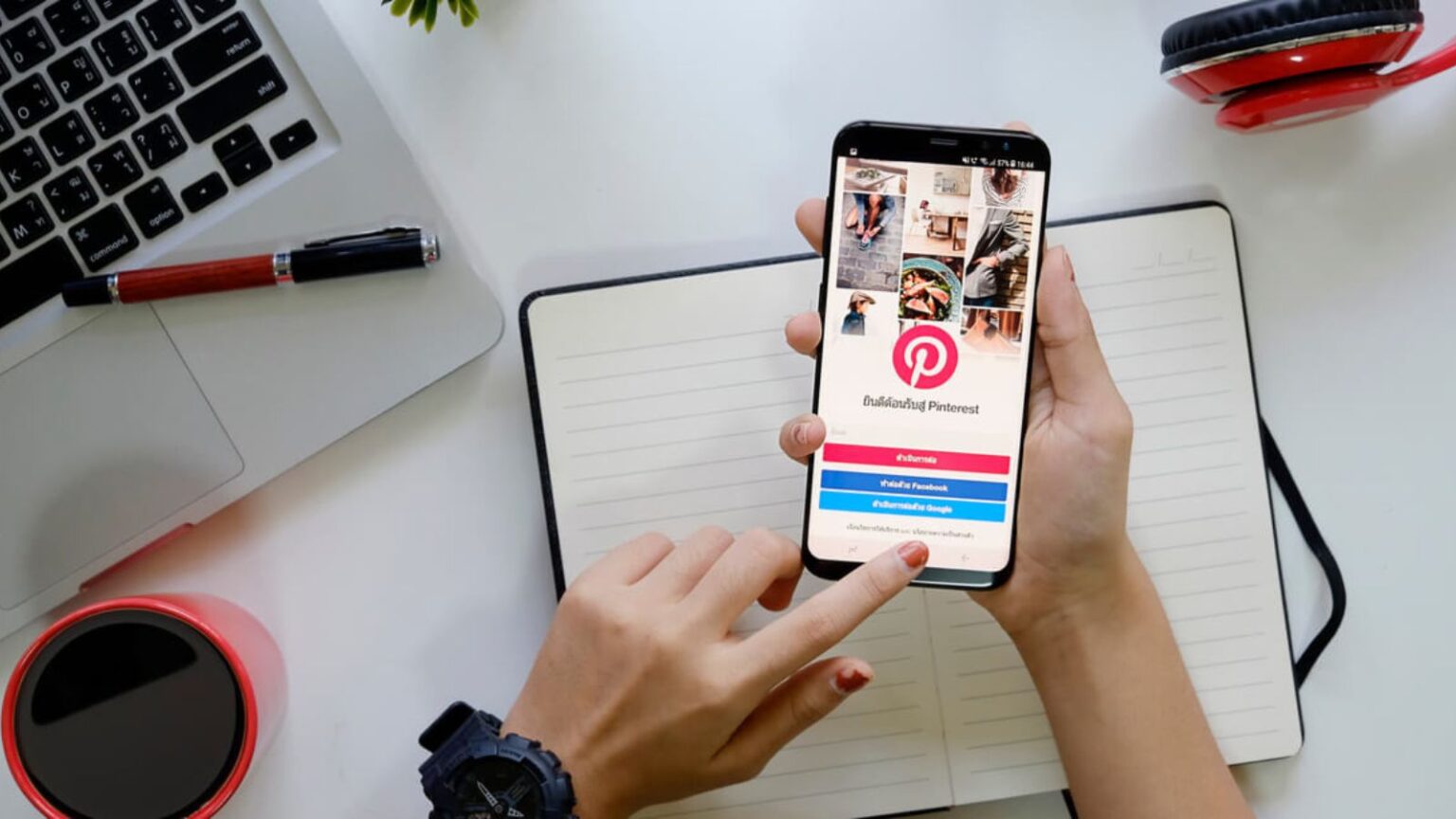 Pinterest presenta il suo assistente AI vocale per suggerire look e outfit personalizzati