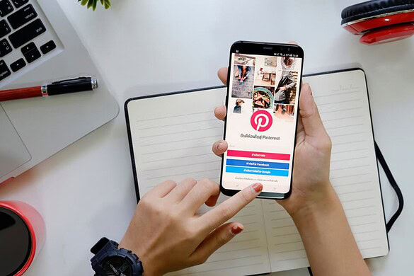 Pinterest presenta il suo assistente AI vocale per suggerire look e outfit personalizzati