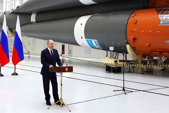 Pubblicità sui razzi nello spazio, Putin dà il via libera