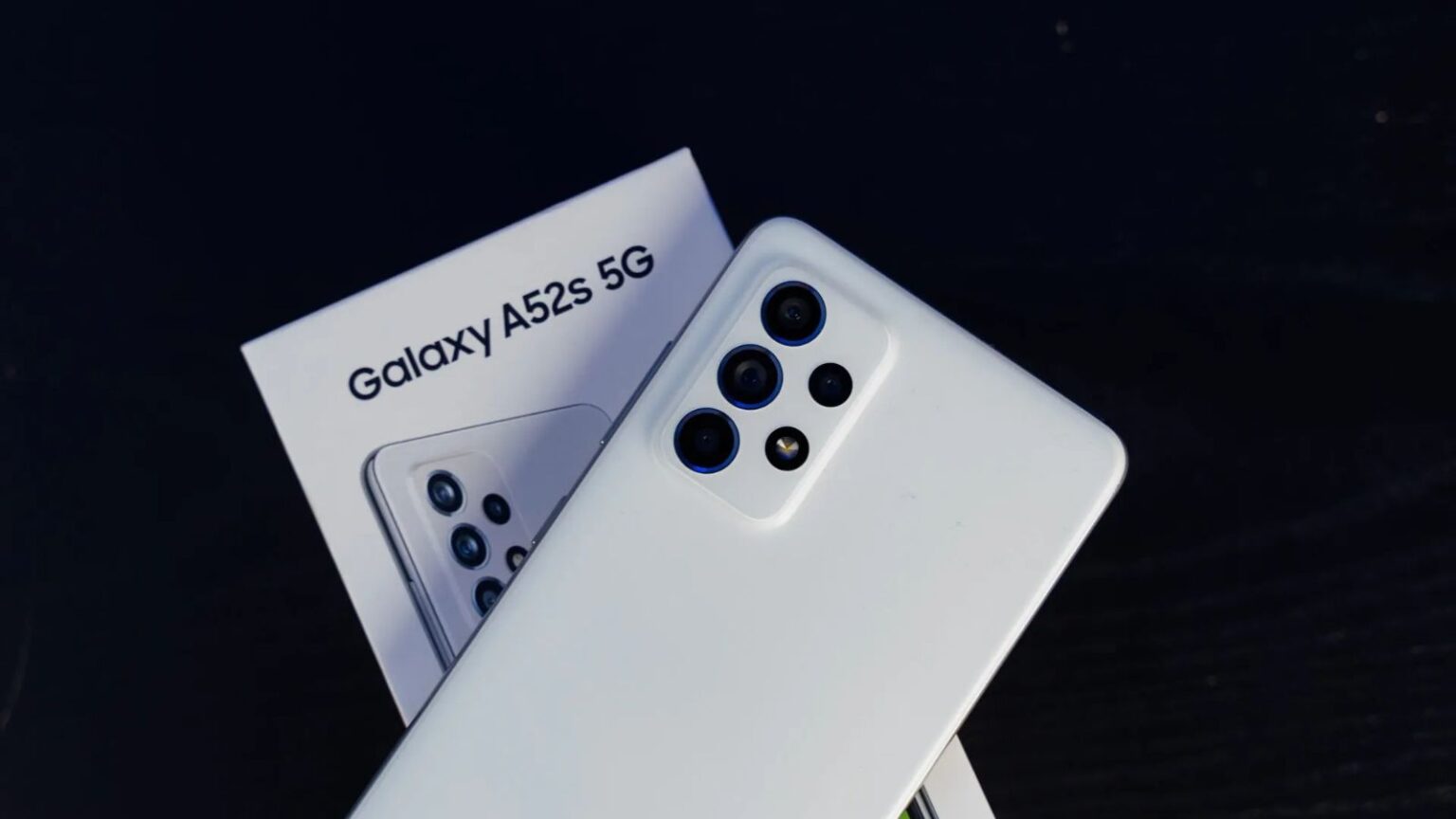 Samsung: 4 smartphone Galaxy non si aggiorneranno più, ecco quali