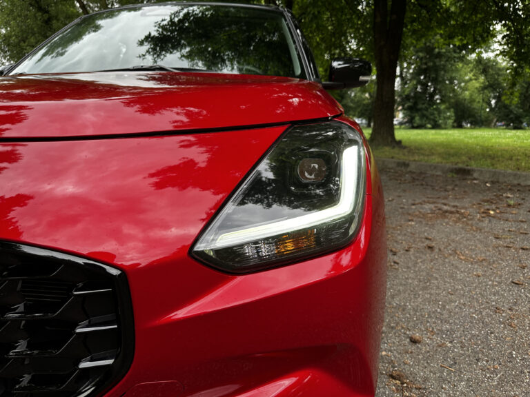 suzuki swift - immagine 10 Suzuki Swift ()