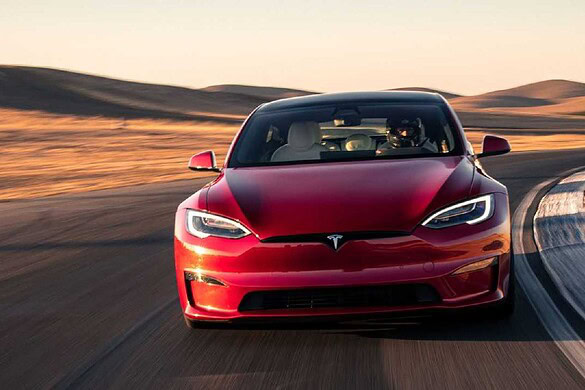 Tesla Model S e Model X in Italia: silenziose, efficienti e con interni premium