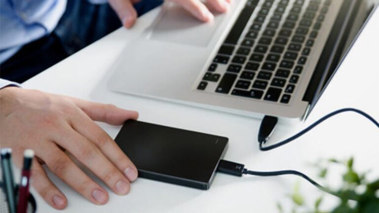 USB e hard disk: attenti ai dati, ecco come tenerli sempre al sicuro