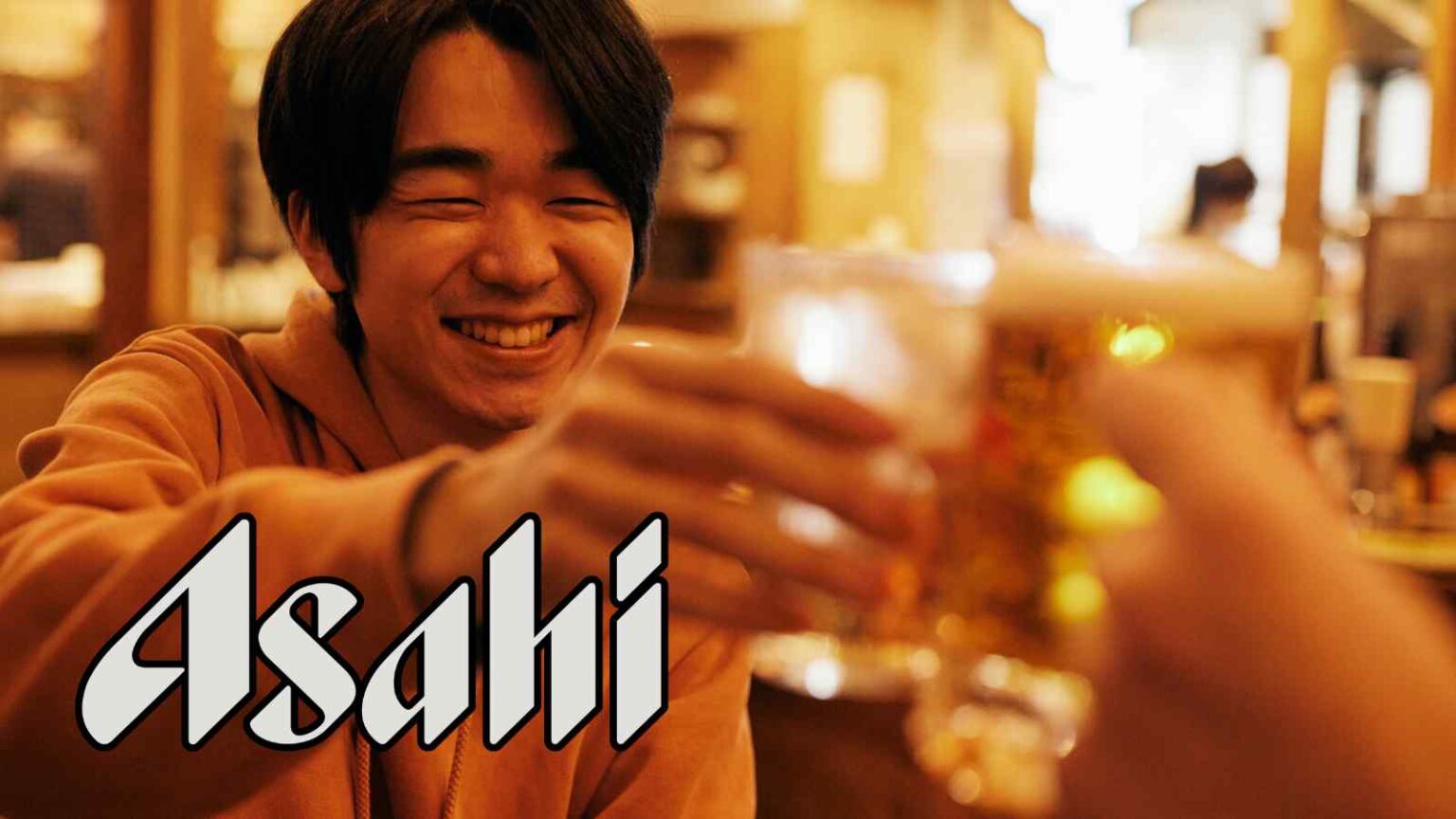 Un attacco informatico ha paralizzato Asahi in Giappone, causando scaffali vuoti e stop alla produzione di birre e bevande.