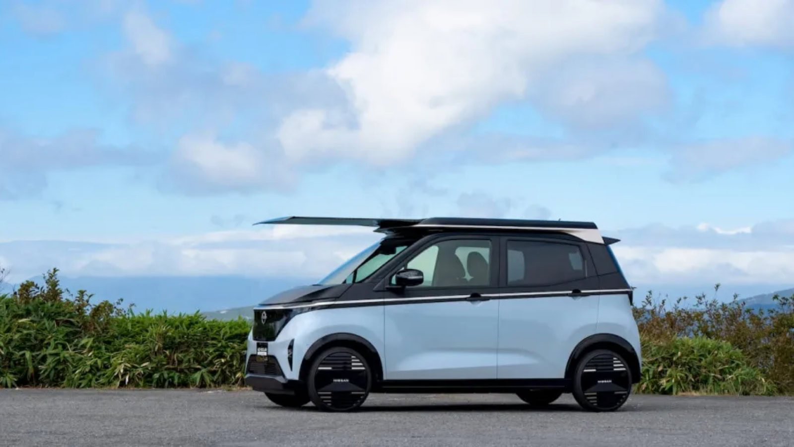 Nissan presenta la sua idea per auto elettriche con pannelli solari