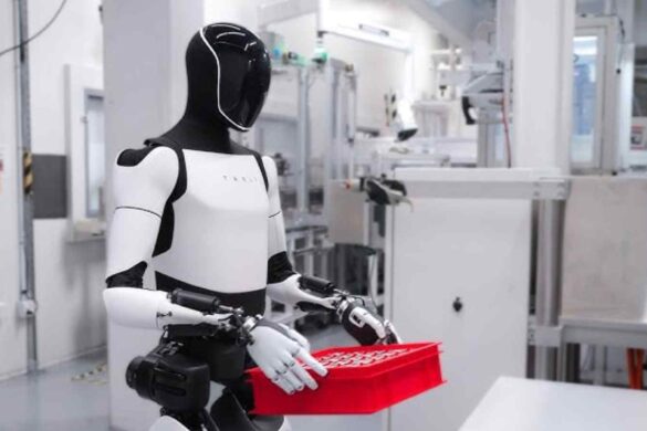 Tesla blocca Optimus: il robot umanoide resta senza mani