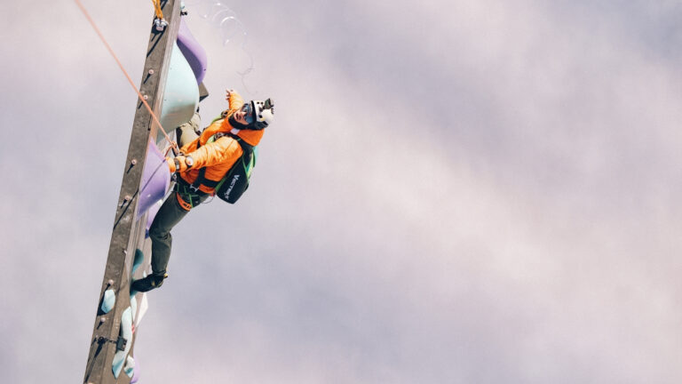 parete arrampicata volante ()