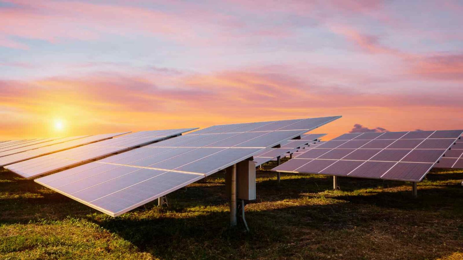 Ricercatori australiani sviluppano celle solari in perovskite stabili ed efficienti, capaci di resistere a temperature estreme.