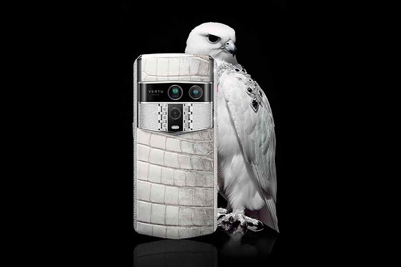 Vertu Agent Q: il lusso su smartphone incontra l’AI