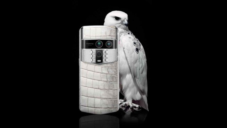 Vertu torna con l’Agent Q, uno smartphone di lusso artigianale che unisce materiali pregiati e assistenza AI per pochi eletti.