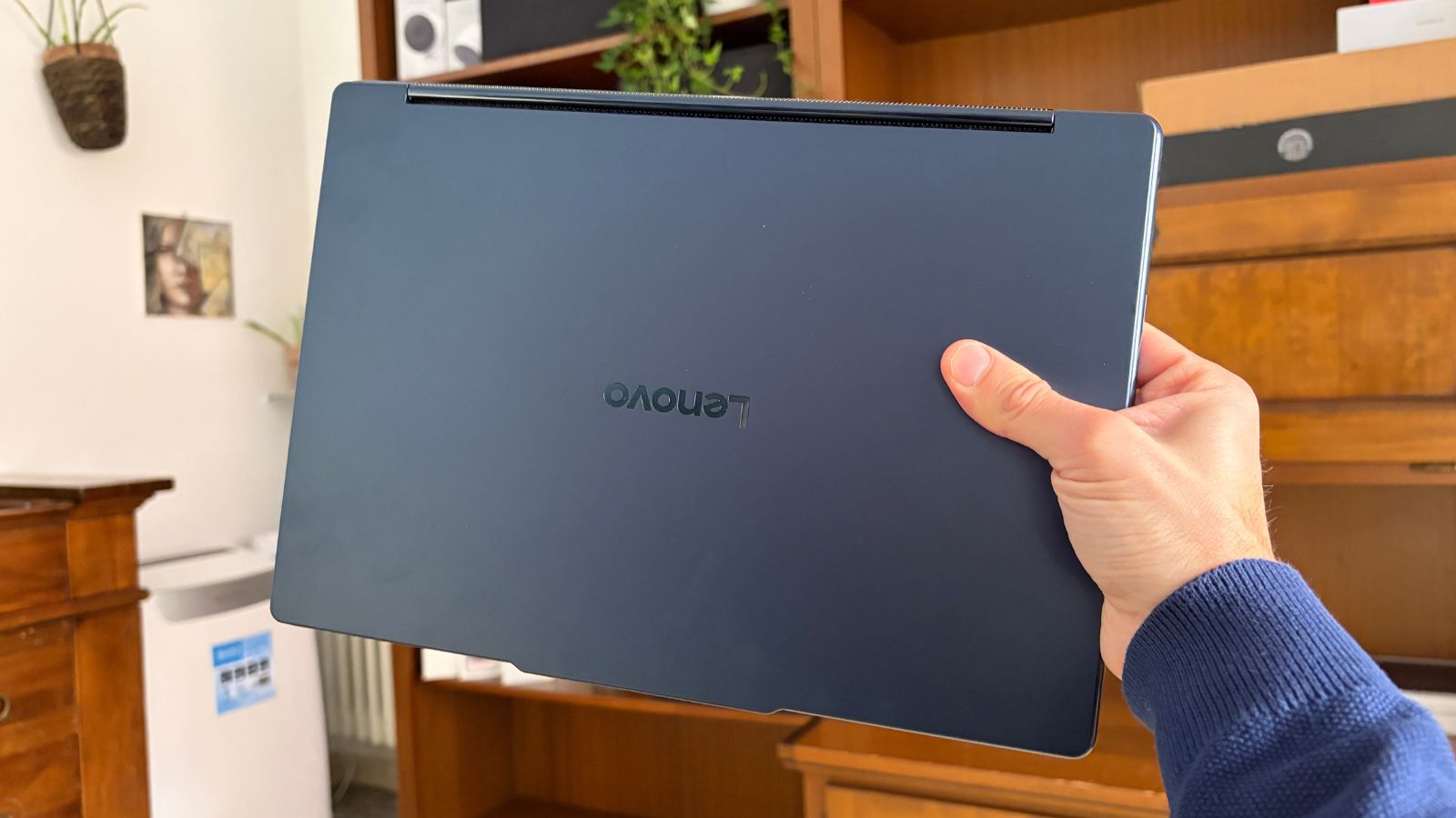 Lenovo Yoga 9i 2-in-1 Aura Edition Lenovo Yoga 9i 2-in-1 Aura Edition