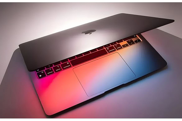 Apple porta i display OLED su MacBook Air, iPad mini e iPad Air