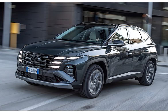Hyundai Tucson Dark Line 2026: il SUV si veste di nero