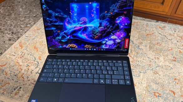 Lenovo Yoga 9i 2-in-1 Aura Edition Lenovo Yoga 9i 2-in-1 Aura Edition