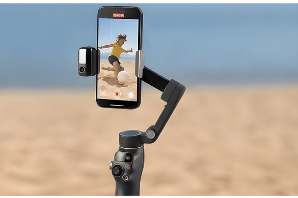 DJI Osmo Mobile 8: lo stabilizzatore che trasforma lo smartphone in una videocamera professionale