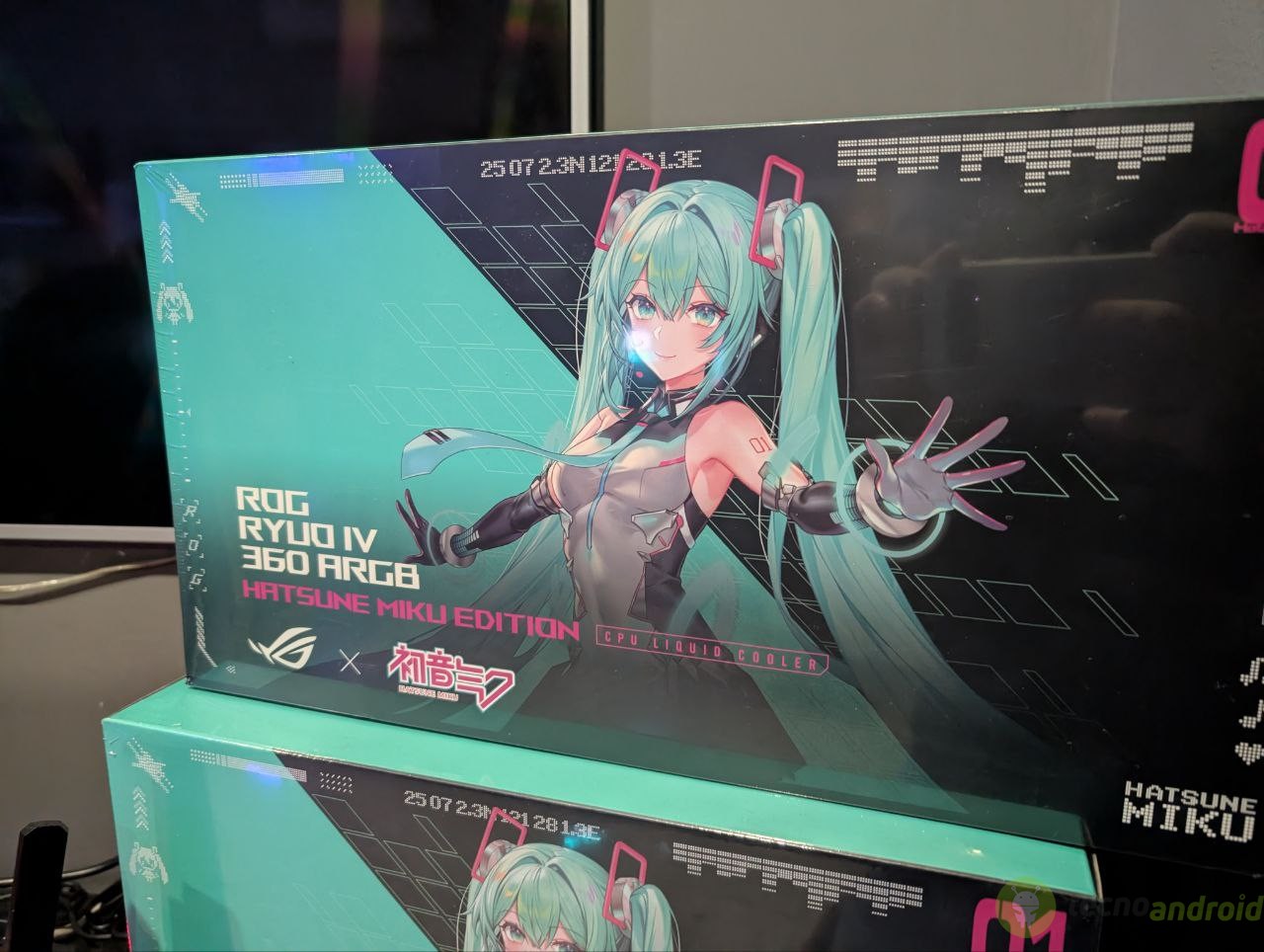 Asus Hatsune Miku () Asus Hatsune Miku ()