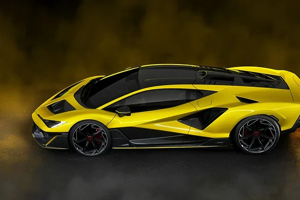 Automobili Lamborghini, ecco i regali di Natale perfetti per gli amanti della Casa del Toro