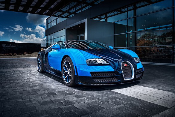 Bugatti celebra i venti anni della Veyron